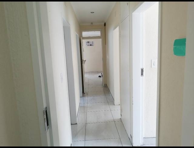 3 bed property to rent in WINCHESTER HILLS